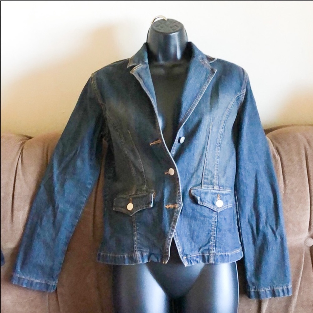 Denim jeans jacket